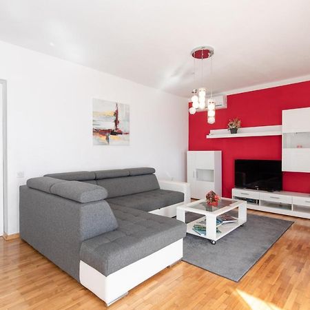 Apartment Lavanda With Beautiful Garden Krk Town Εξωτερικό φωτογραφία