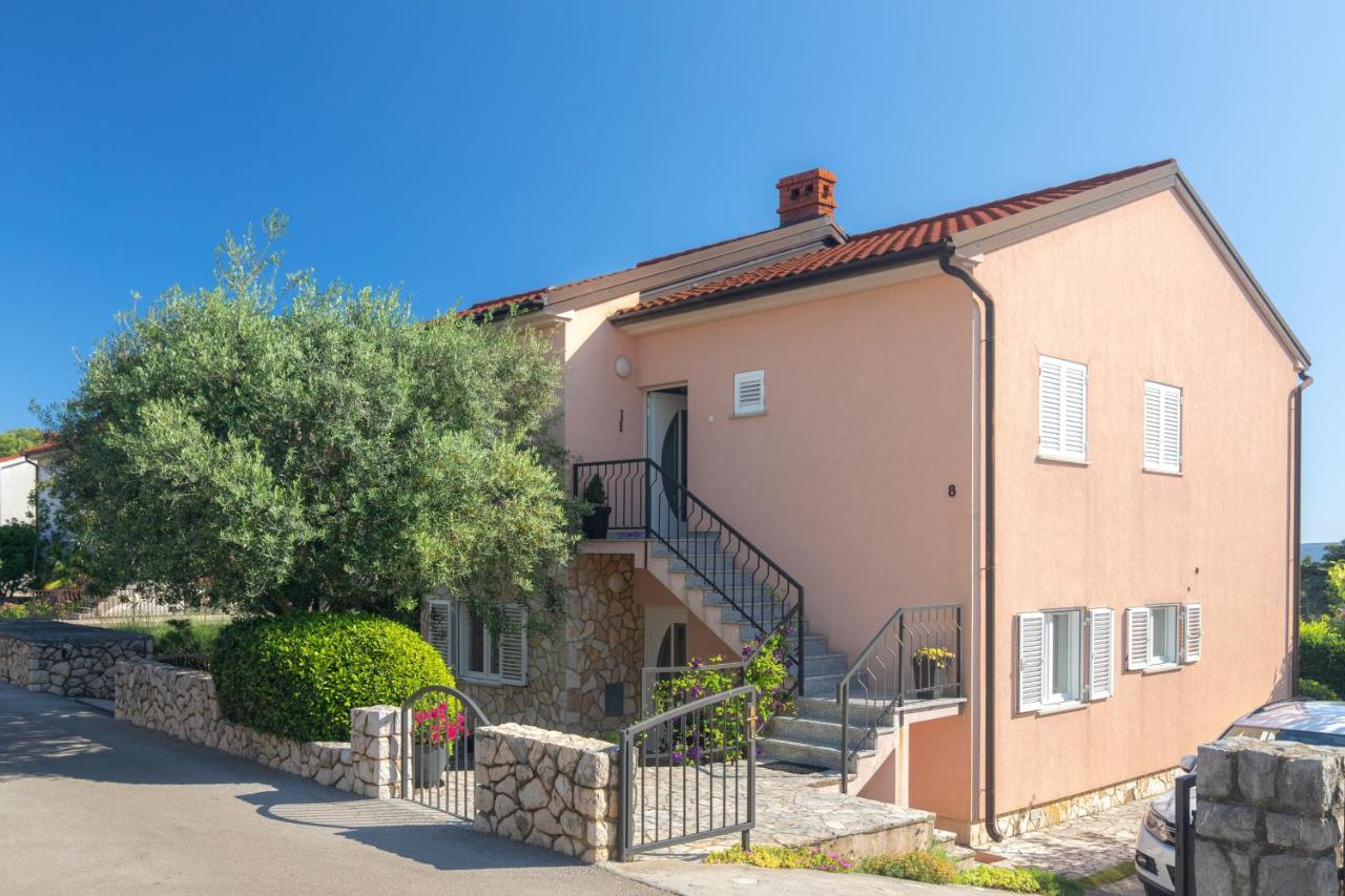 Apartment Lavanda With Beautiful Garden Krk Town Εξωτερικό φωτογραφία